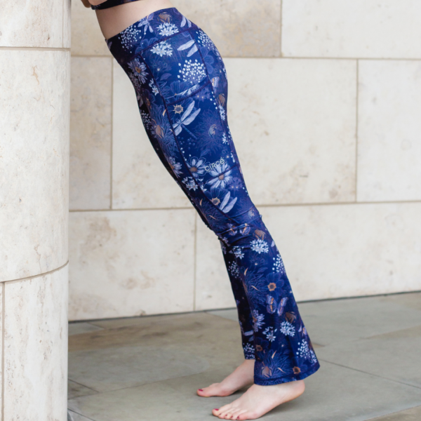 Blue leggings